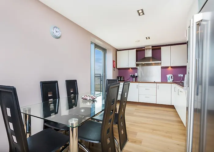 Edinburgh Hotels for Romantic Getaway