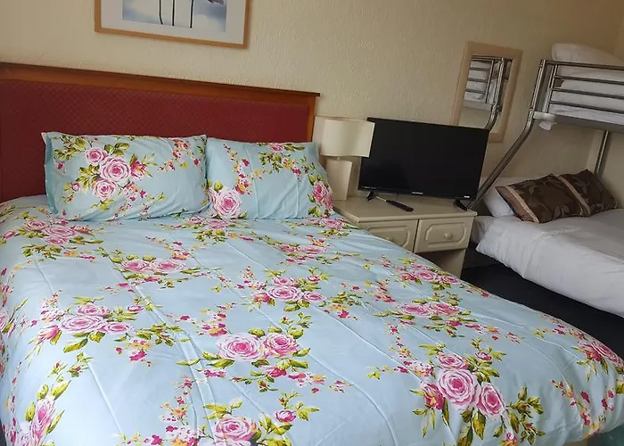 Hotel Famille - Famille Holiday Group Blackpool
