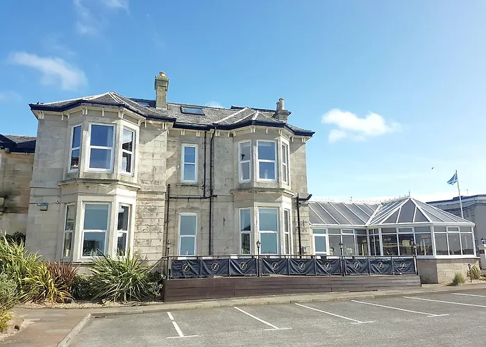 Ayr Hotels