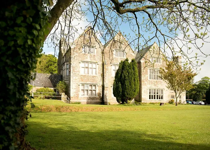Looe hotels near The Monkey Sanctuary