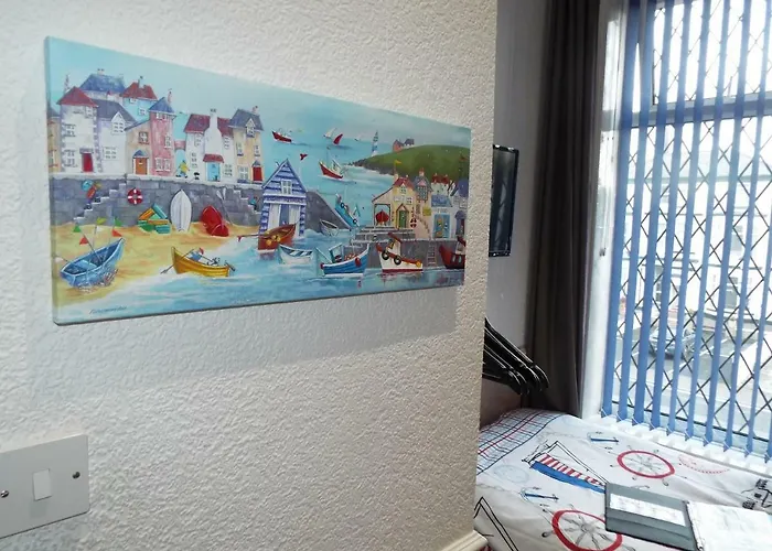 Andora Guest House Southport