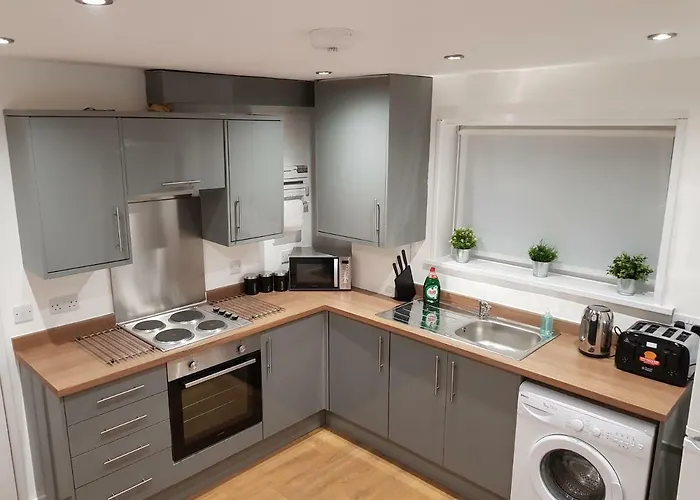 Private Milton House: 3-Bed Home with Free Wi-Fi and Parking in Newcastle