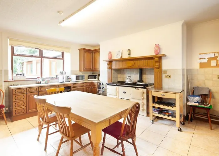 Penrhadw Farm Hotel Merthyr Tydfil